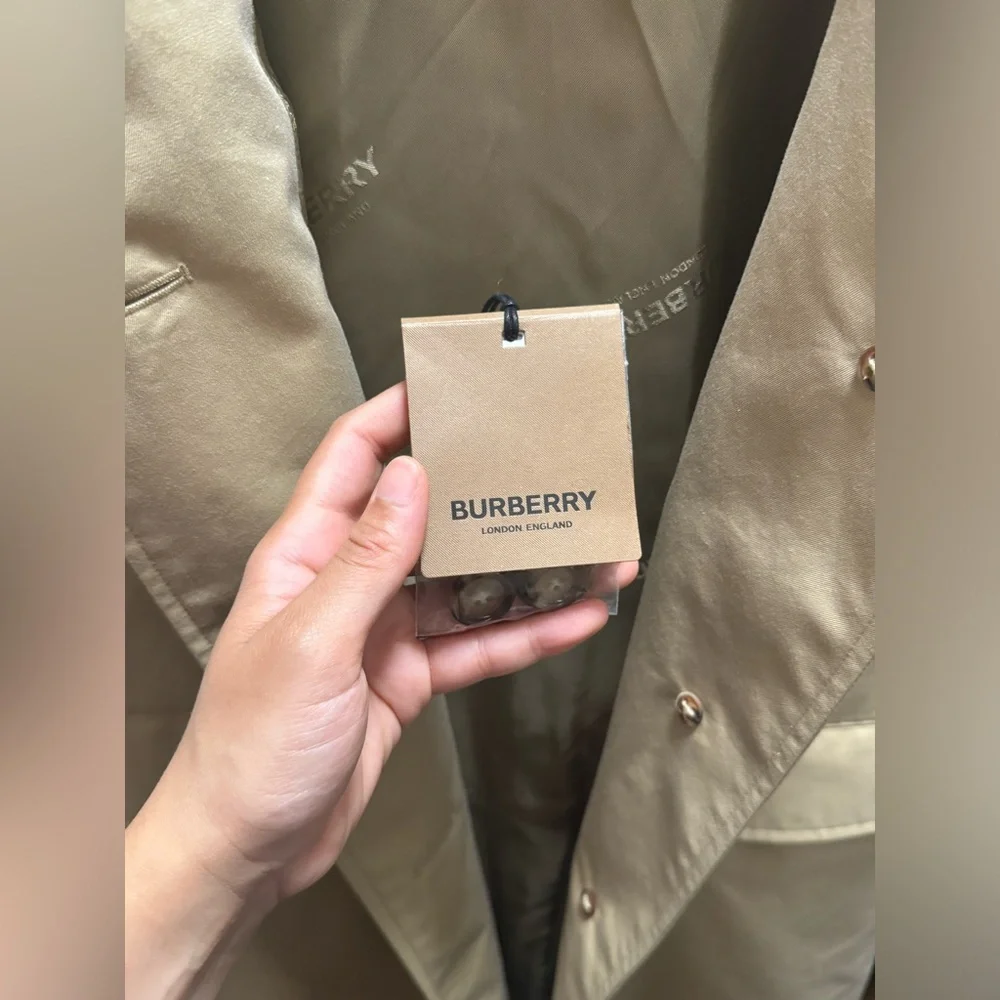 Burberry Women’s Farringdon Car Coat In Honey - Picture 10 of 11